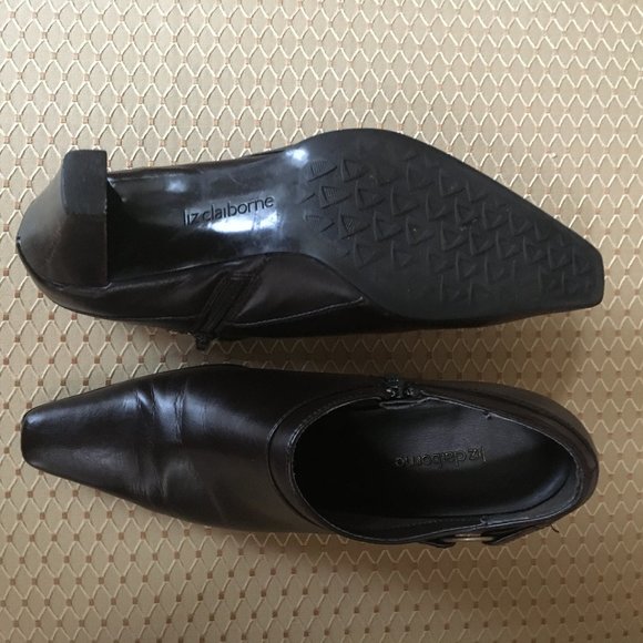 Liz Claiborne Brown Ankle bootie Size 8 1/2 w - Picture 8 of 11